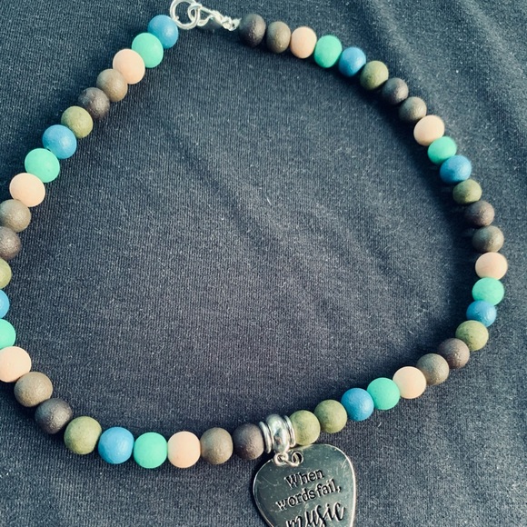 Necklace - Picture 4 of 4